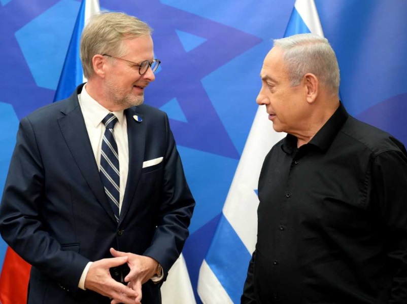 Czech Prime Minister Petr Fiala meets with Israeli counterpart Benjamin Netanyahu in Tel Aviv, Israel, October 25, 2023. Photo credit: Avi Ohayon / GPO.