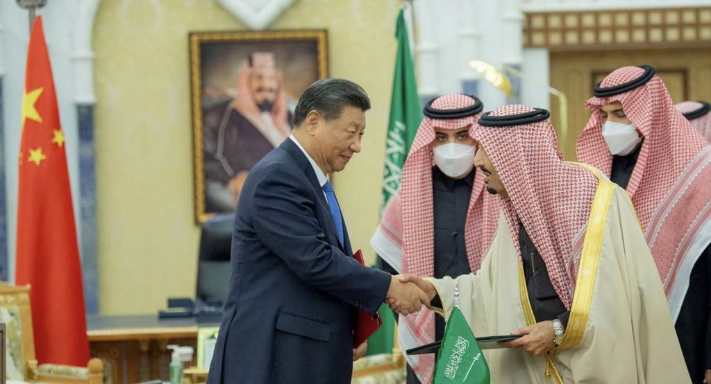 Chinese President Xi Jinping meets with Saudi King Salman bin Abdulaziz in Riyadh, Saudi Arabia on December 8, 2022. Photo credit: REUTERS