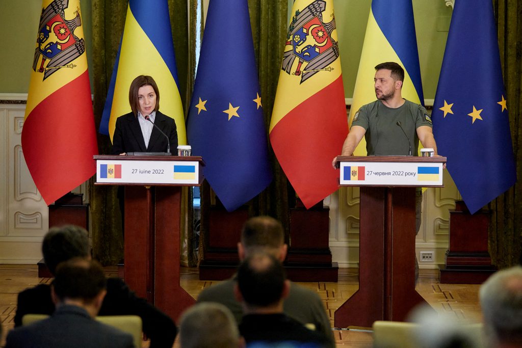 Moldova’s President Maia Sandu and Ukraine’s President Volodymyr Zelenskyy in Kyiv, June 2022. Photo credit: Via Reuters