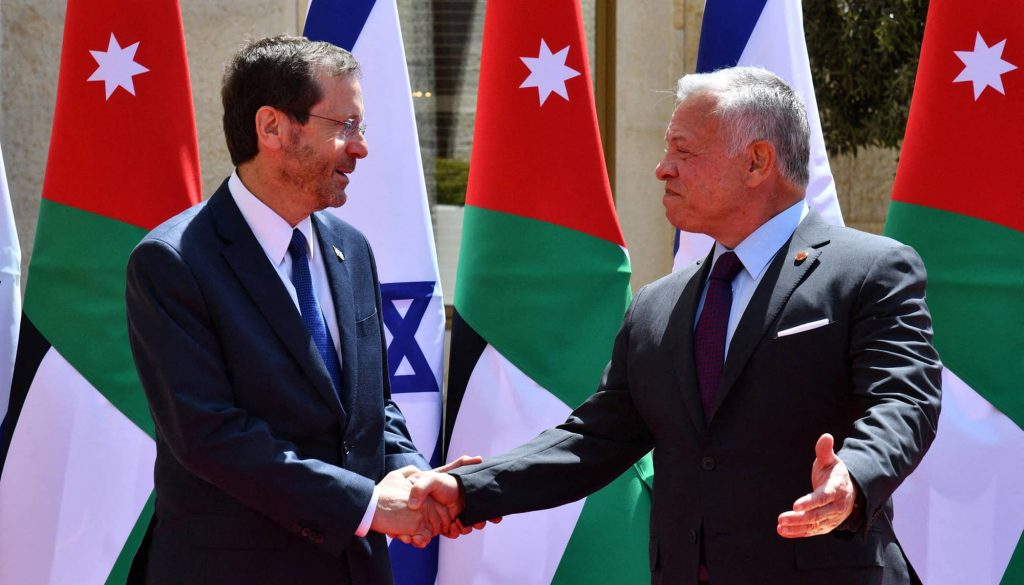 Israeli President Herzog meets with Jordan's King Abdullah II during a diplomatic visit, March 2022. Photo credit: Haim Zach/Government Press Office (GPO)/via REUTERS.