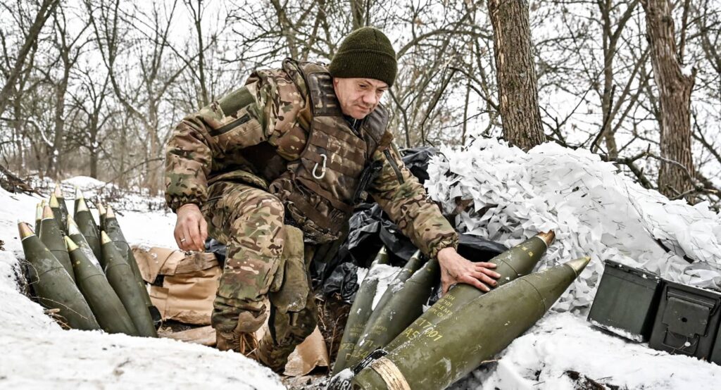 Ukrainian soldier defends Zaporizhzhia in south-eastern Ukraine. Photo credit: Dmytro Smolienko/Ukrinform/Sipa USA via Reuters Connect.