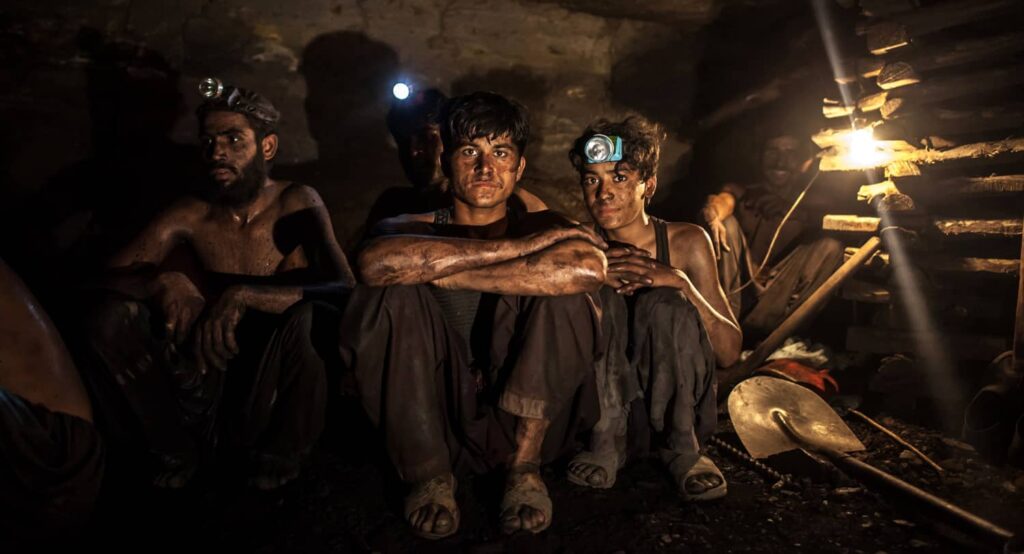 Miners in Punjab province, Pakistan. Photo credit: REUTERS/Sara Farid.